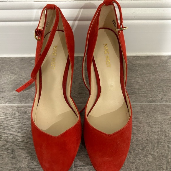 Nine West heels, size 7. - Picture 2 of 5
